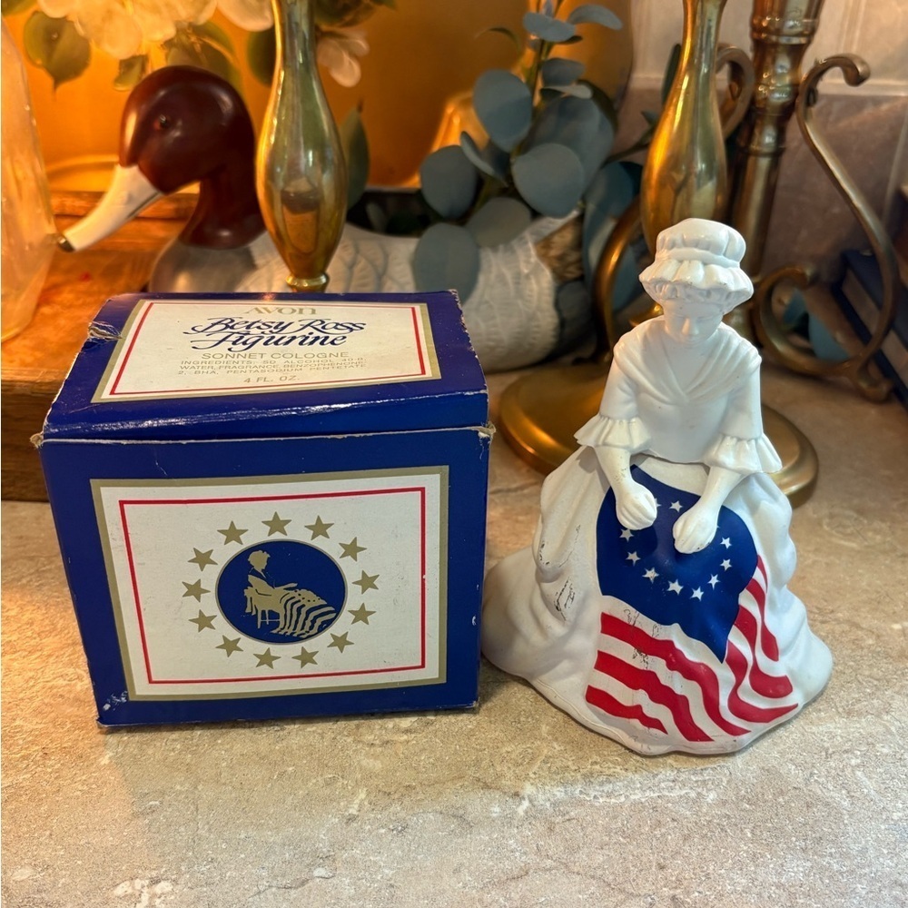 Avon Patriotic Figurine with American Flag